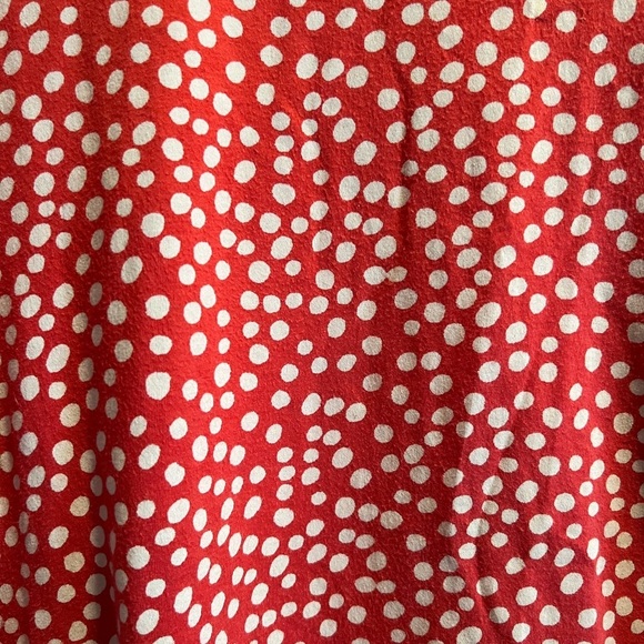 Chicos size 2. Woman’s size 12. Polka dot. Orange red. 3/4 sleeve. Wavy bottom. - Picture 2 of 5